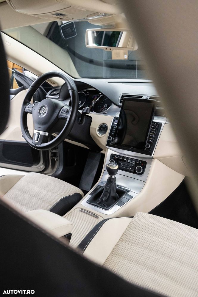 Volkswagen Passat 2.0 TDI BlueMotion Tehnology 4Motion Comfortline - 4