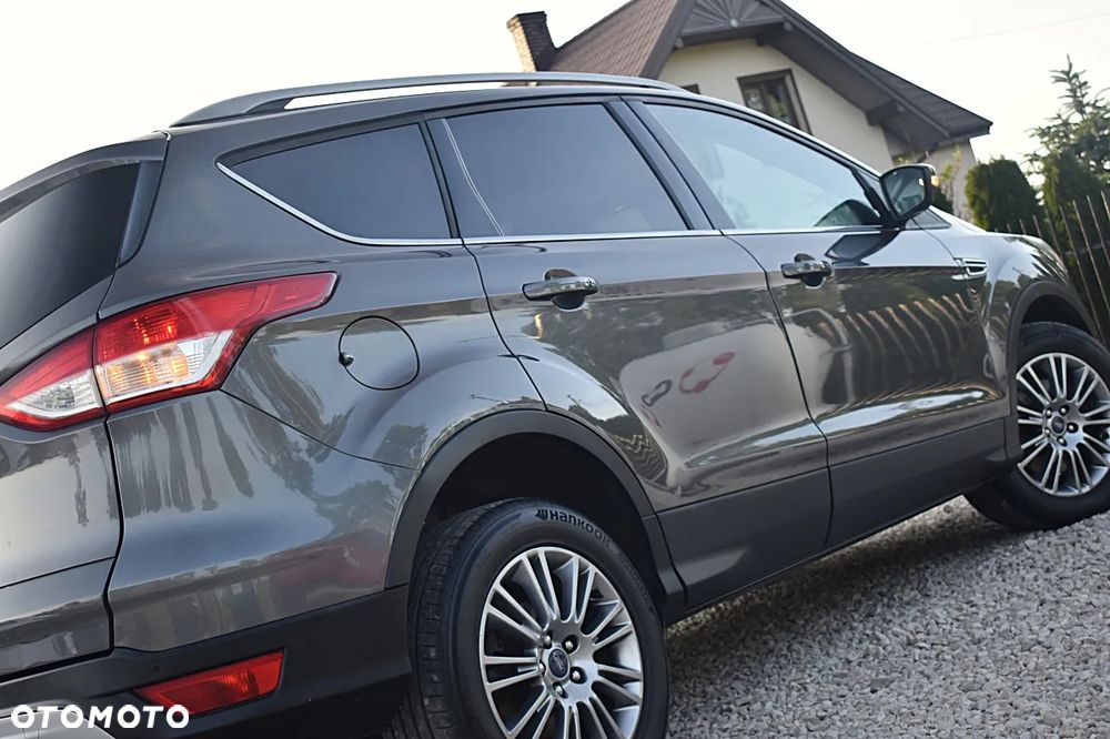 Ford Kuga 2.0 TDCi 2x4 Titanium - 36