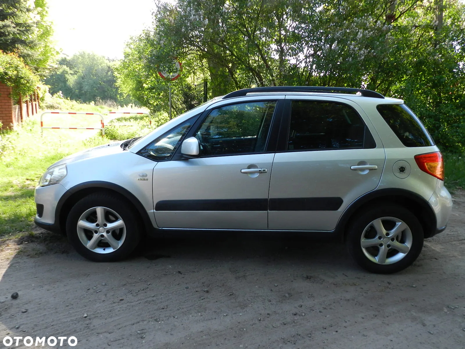 Suzuki SX4 1.9 DDiS 4WD GS / Premium - 10