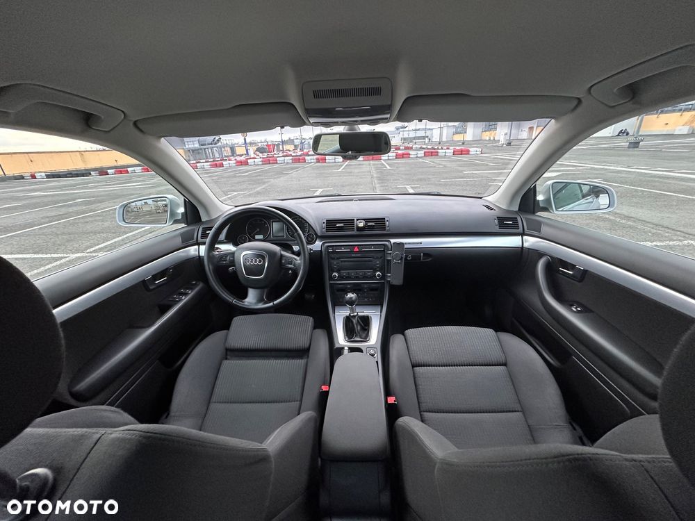 Audi A4 Limousine 2.0T FSI Quattro - 5