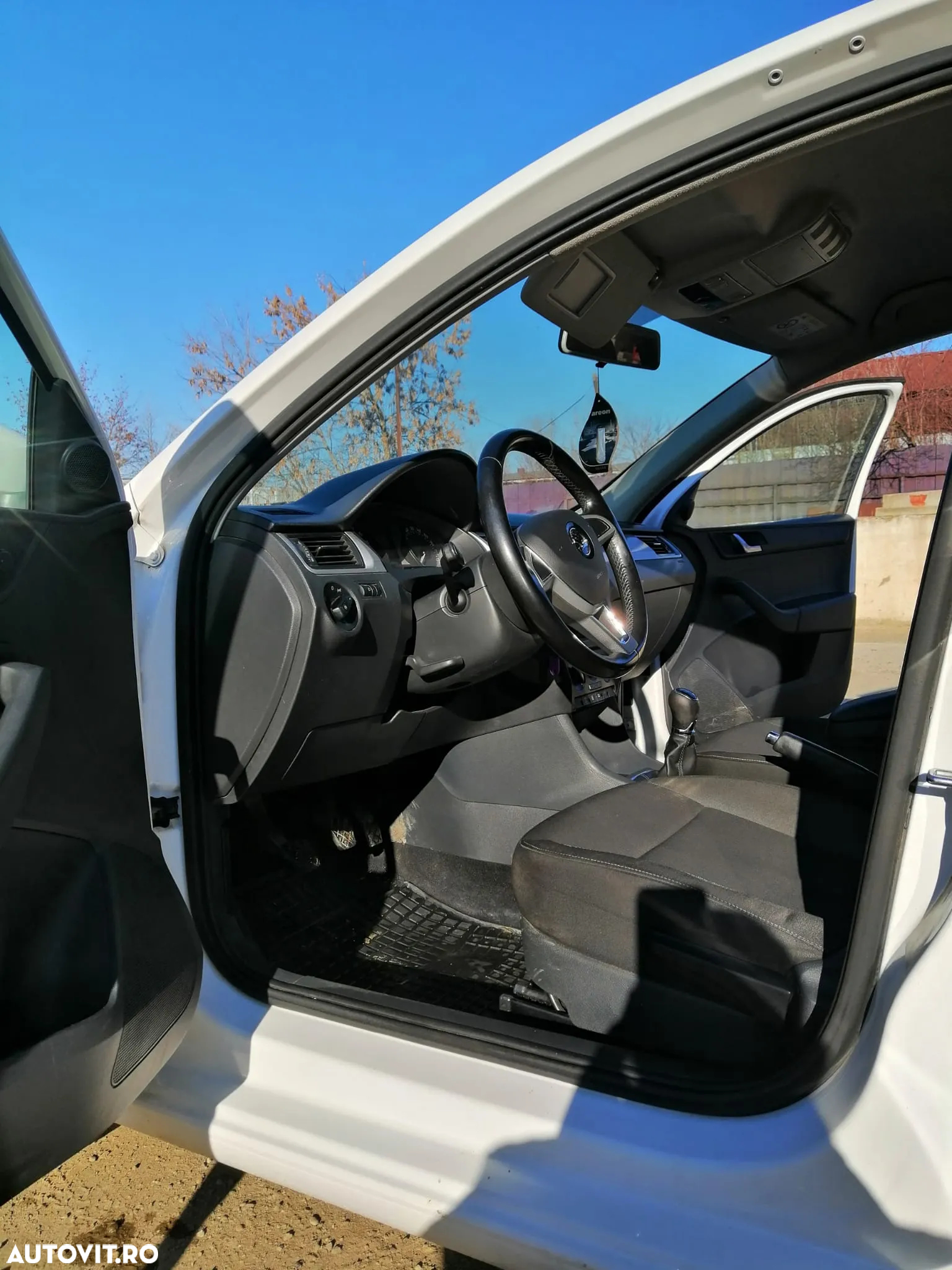 Skoda RAPID 1.6 TDI Active - 6