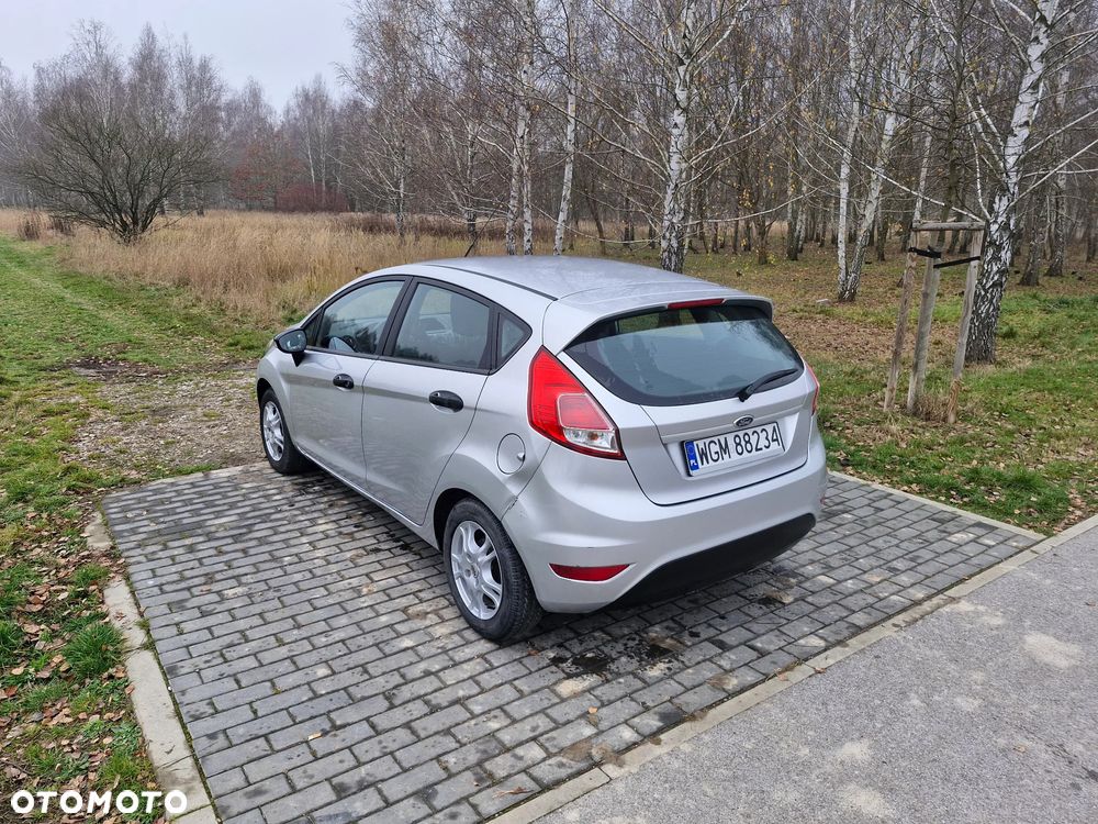 Ford Fiesta 1.25 Ambiente - 6