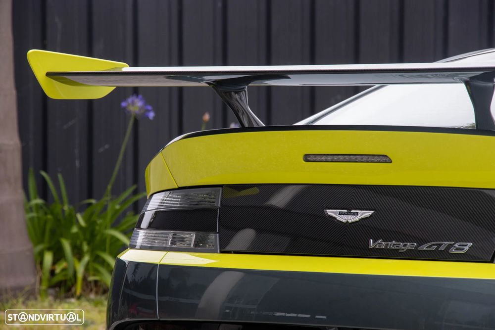 Aston Martin Vantage Coupe GT8 - 28