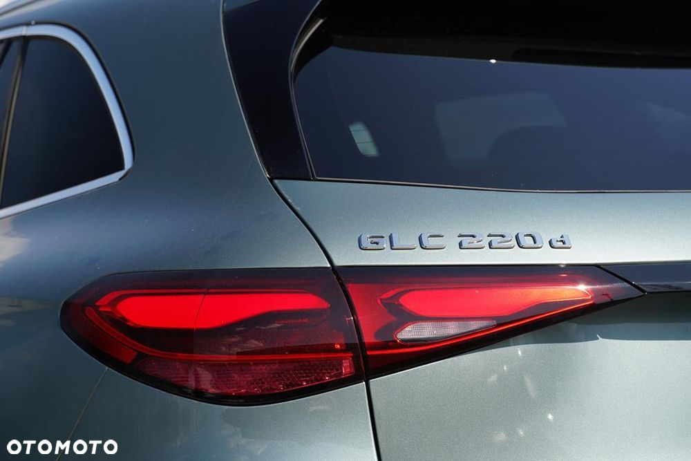 Mercedes-Benz GLC 200 mHEV 4-Matic AMG Line - 21