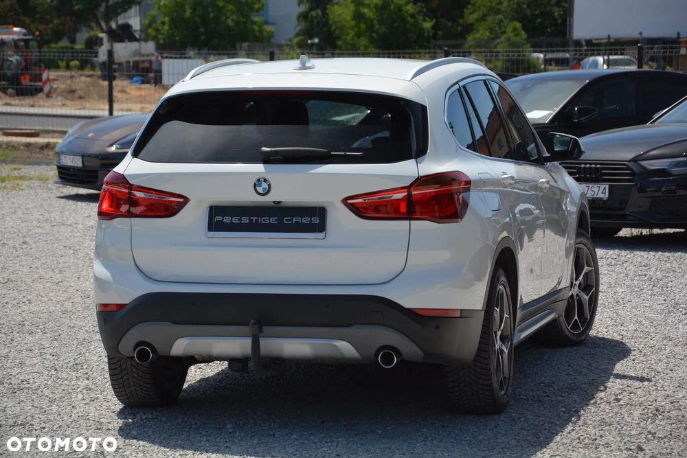 BMW X1 xDrive25i xLine - 9