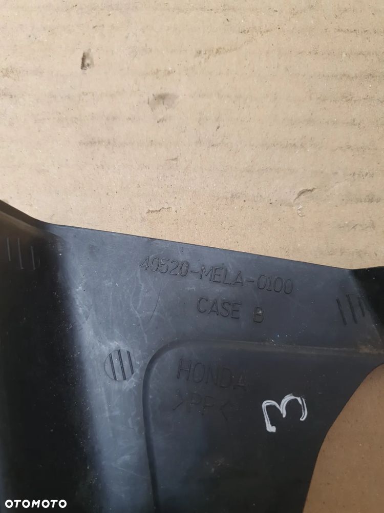 Honda CBR 1000RR Fireblade (2004 - 2005)  40520-MELA-0100 Osłona Łańcucha - 3