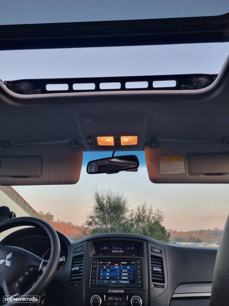Mitsubishi Pajero - 6
