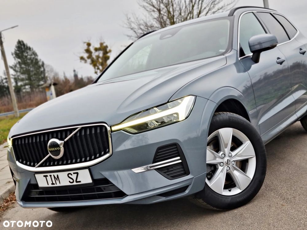 Volvo XC 60 B4 D AWD Geartronic Momentum Pro - 1
