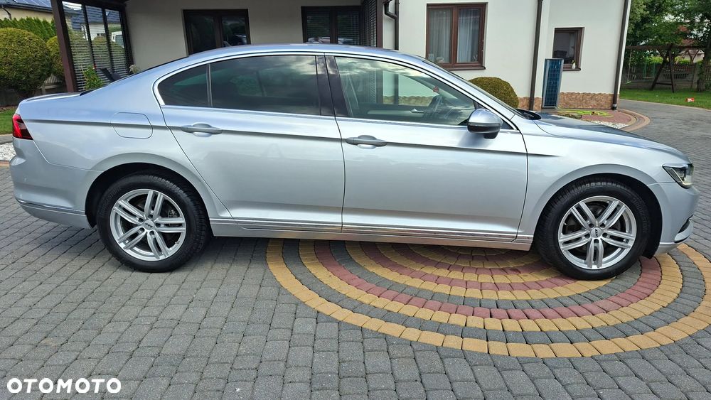 Volkswagen Passat 2.0 TDI (BlueMotion Technology) DSG Highline - 5