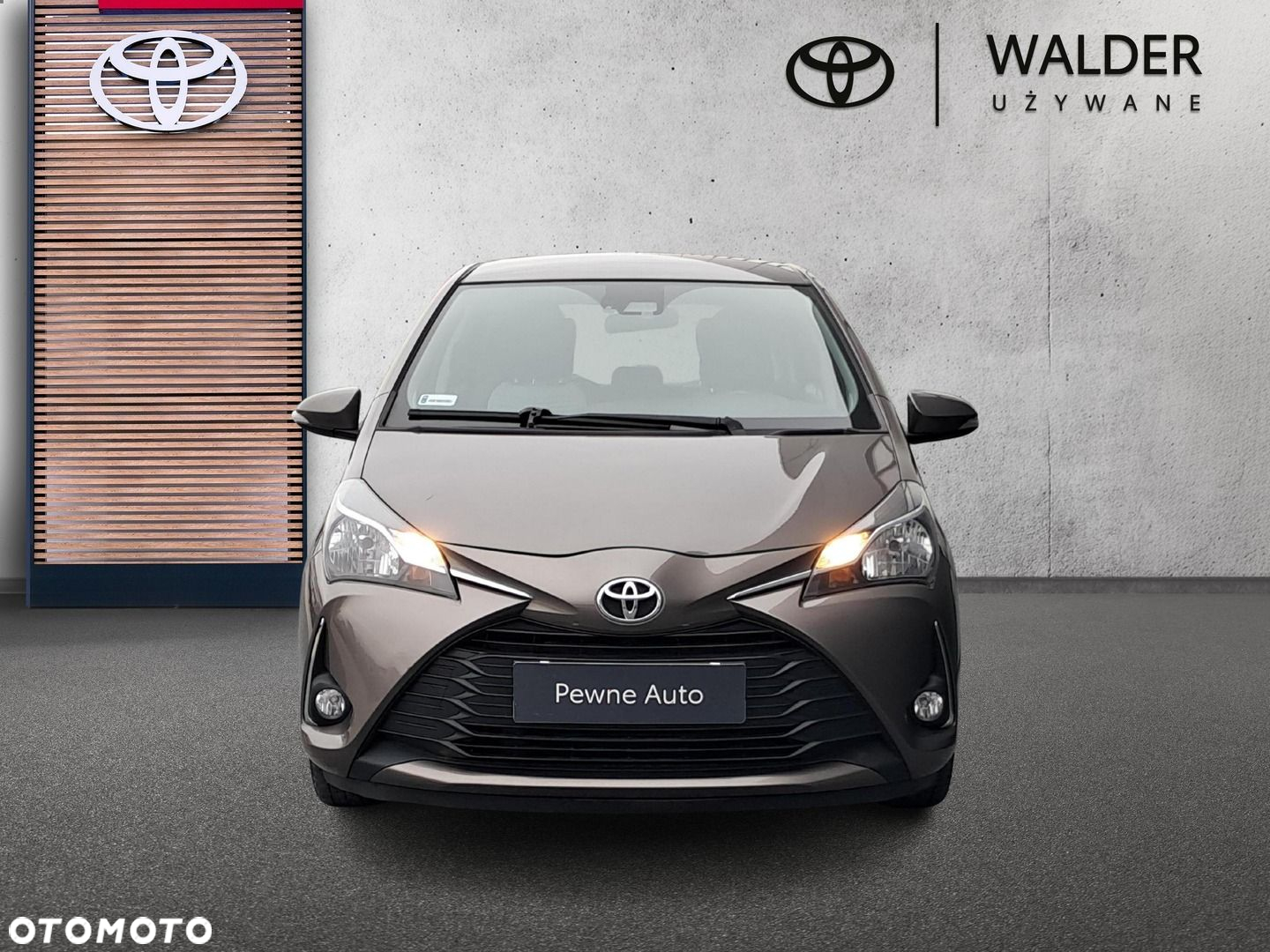 Toyota Yaris 1.5 Premium CVT - 8
