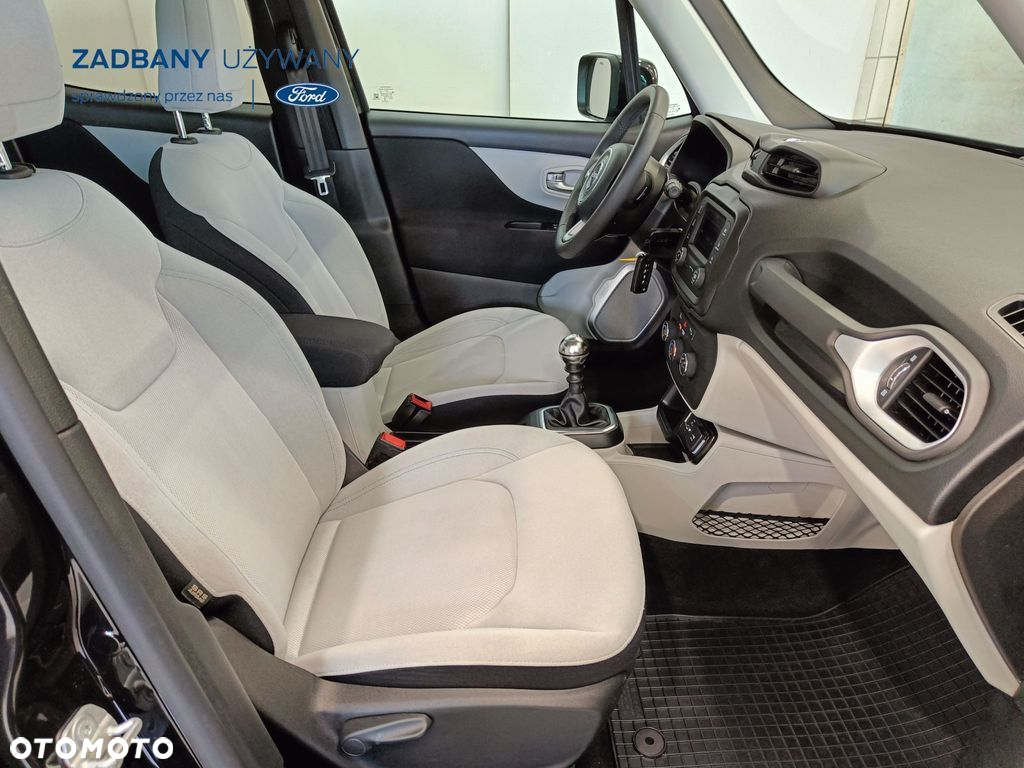 Jeep Renegade - 12