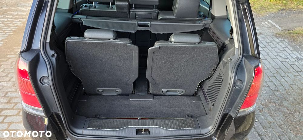 Opel Zafira 2.0 T OPC - 34