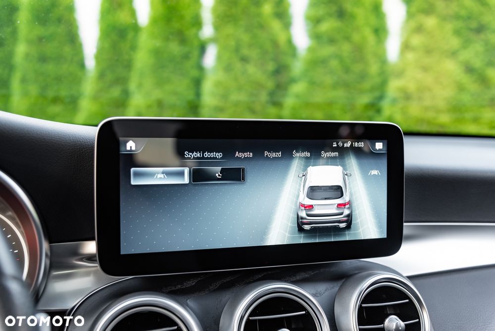 Mercedes-Benz GLC 220 d 4Matic 9G-TRONIC AMG Line - 34