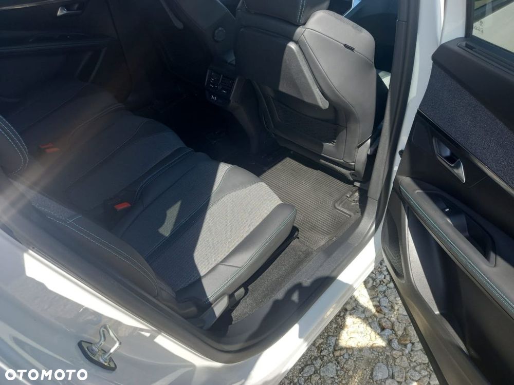 Peugeot 5008 1.2 PureTech mHEV Allure Pack S&S e-DCS6 - 13
