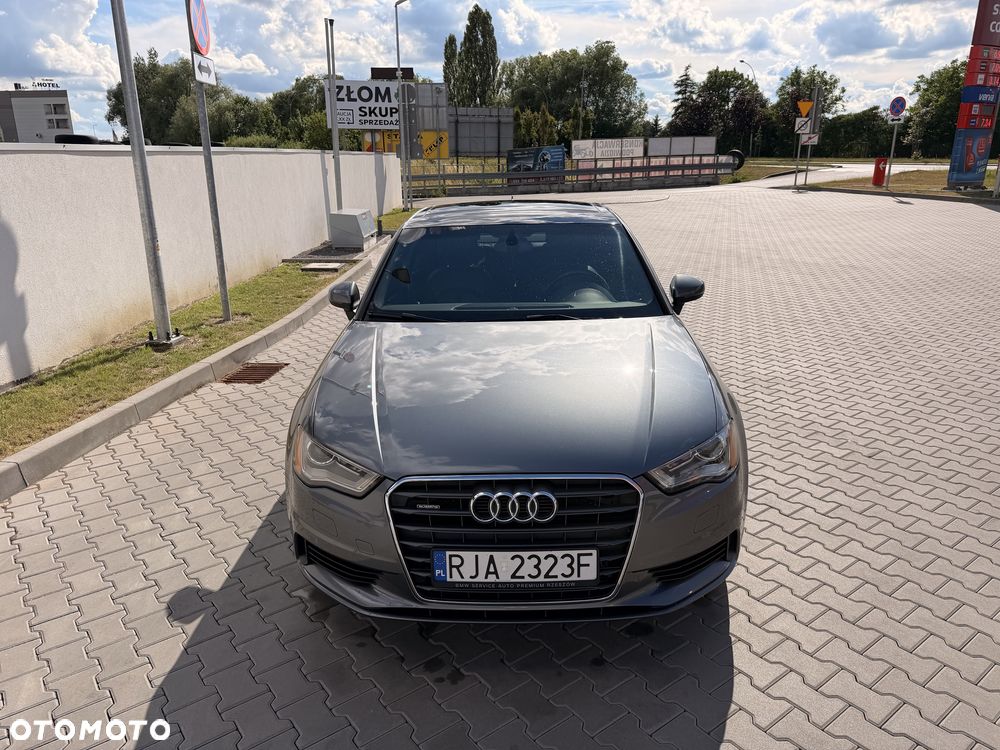 Audi A3 Sportback - 3