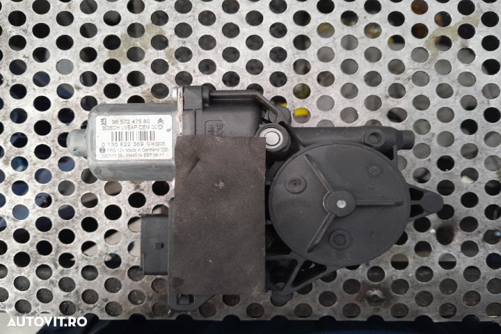 Motoras macara geam fata dreapta 9657247580 Peugeot 307 1 [2001 - 200 - 1