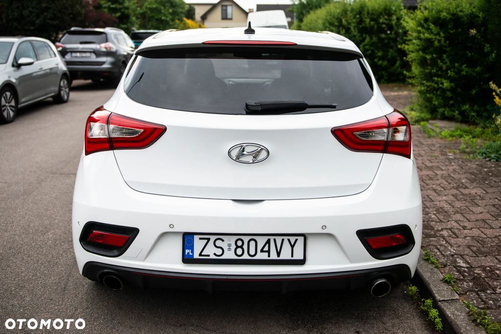 Hyundai i30 1.6 T GDI Turbo - 13
