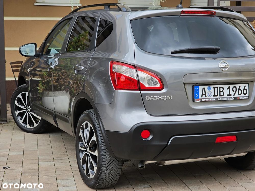 Nissan Qashqai 2.0 4x4 Tekna Premium - 25