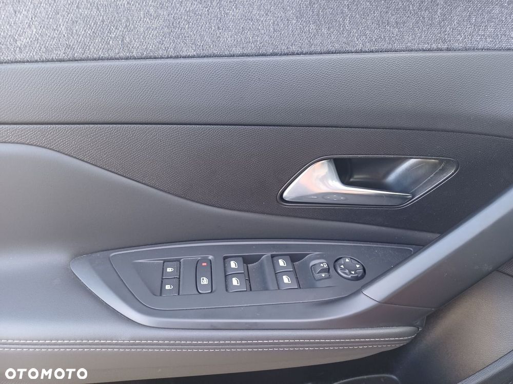 Peugeot 408 1.2 PureTech Allure Pack S&S EAT8 - 26