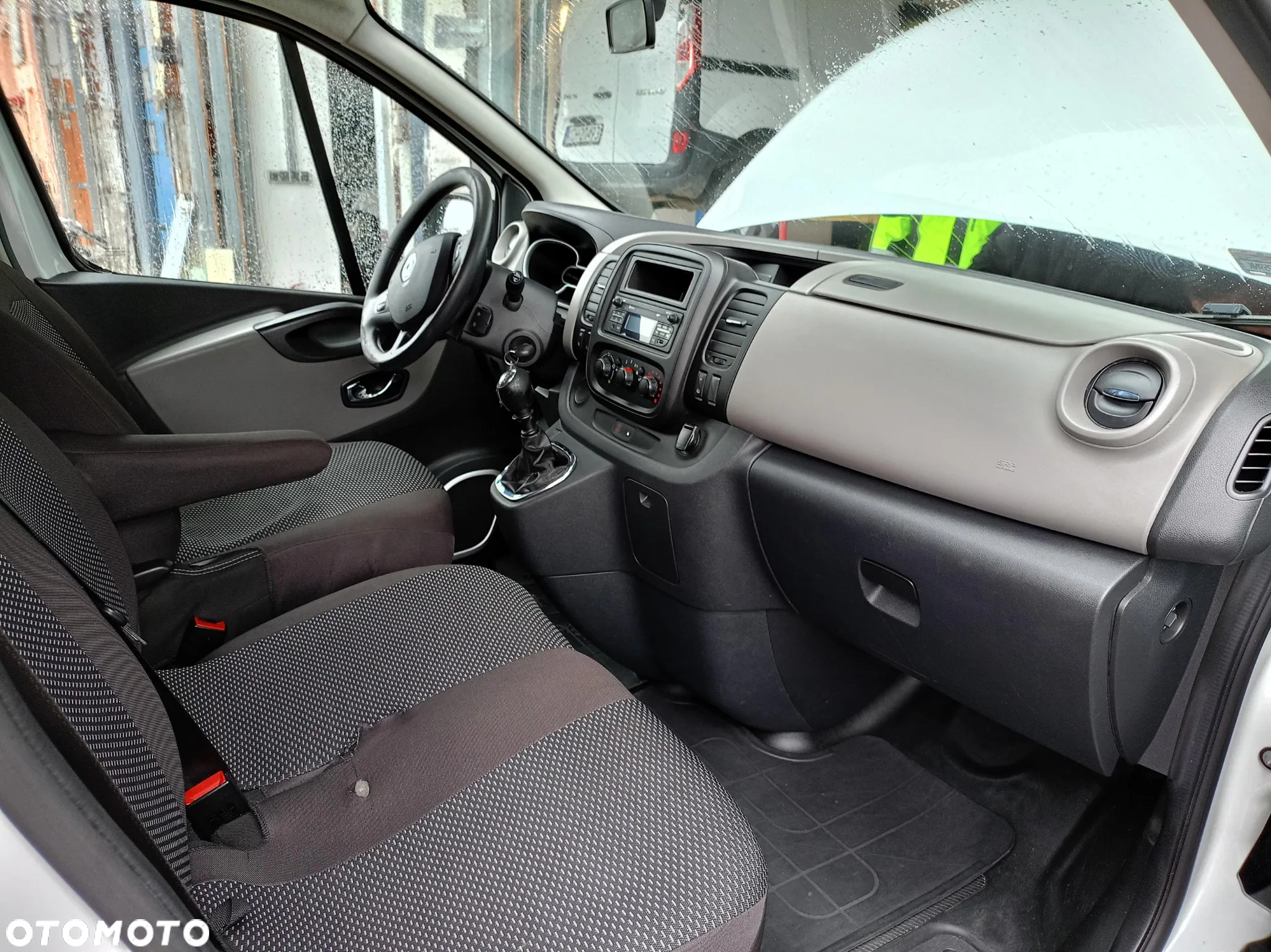 Renault Trafic - 11