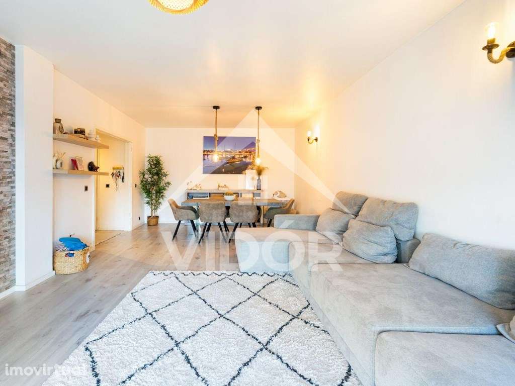 T2 com 130 m² | 105 m² de Área Privativa + Garagem e Arrumos - Grande imagem: 4/19