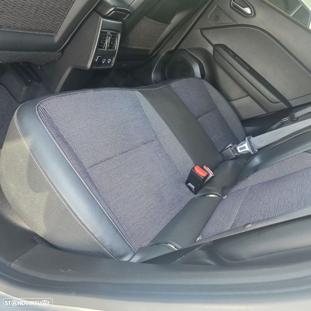Renault Captur 1.6 E-Tech Plug-In Exclusive - 36