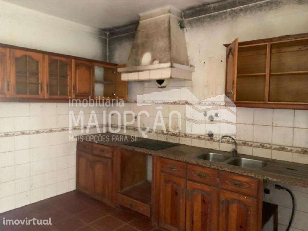 MORADIA EM CORUCHE - Grande imagem: 5/15