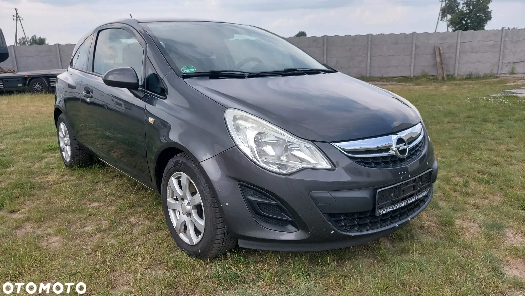 Opel Corsa 1.2 16V Cosmo - 11