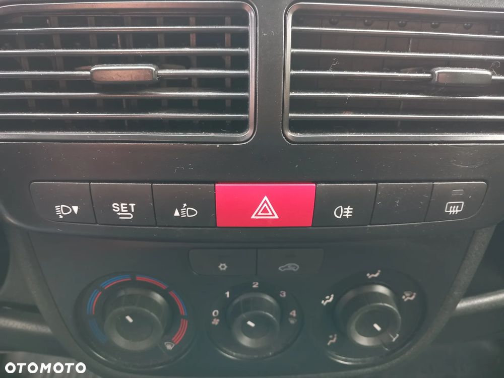 Opel Combo - 18
