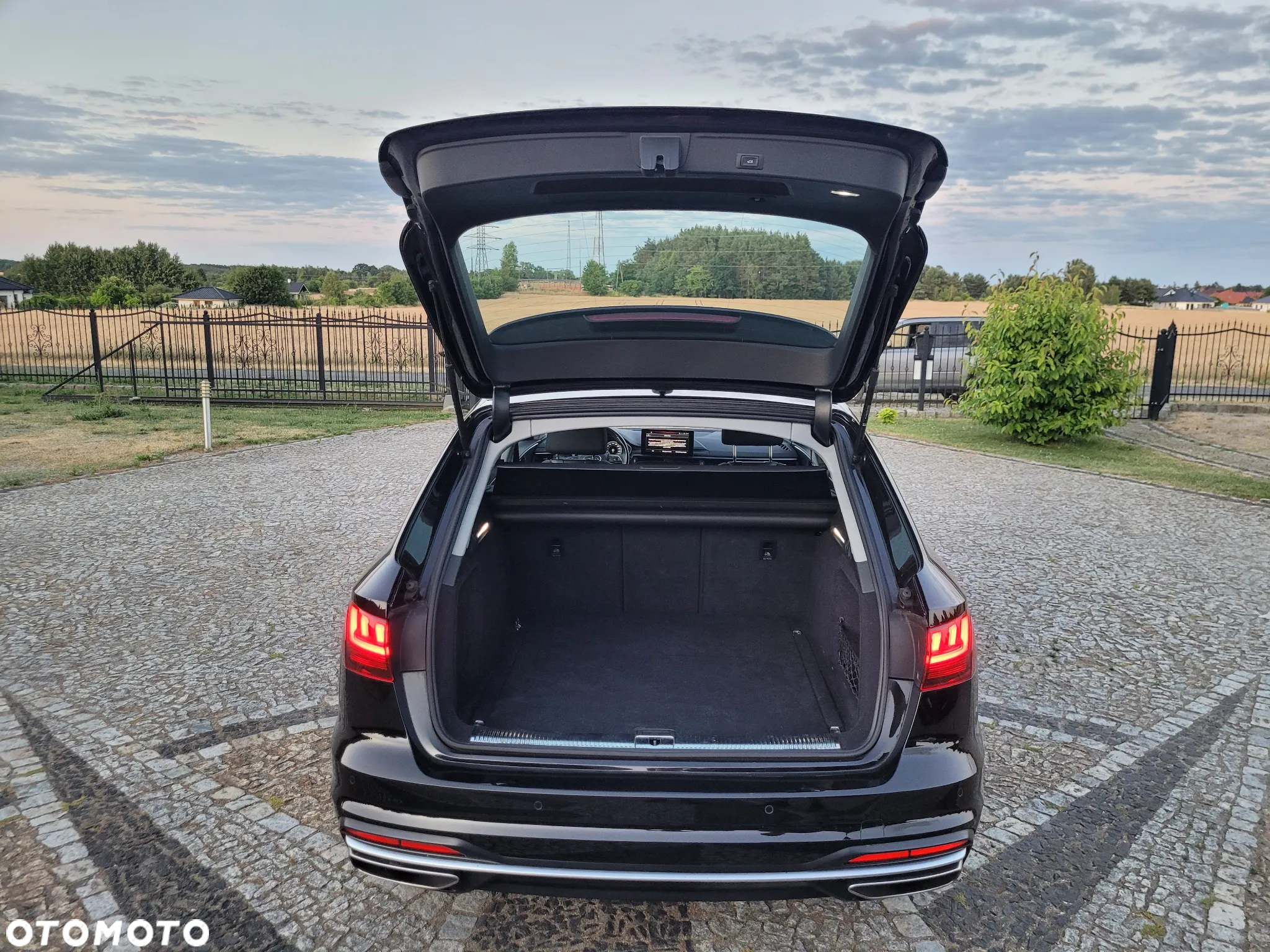 Audi A4 Avant 40 TFSI S tronic - 28