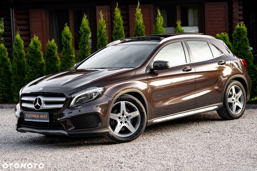Mercedes-Benz GLA 250 4Matic 7G-DCT AMG Line - 3