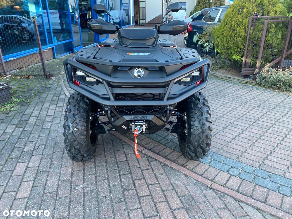 Can-Am Outlander - 12