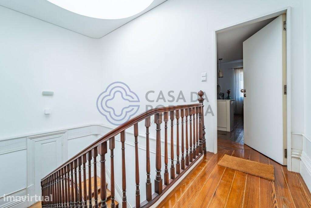 T0 com mezzanine Rua Sta Catarina - Grande imagem: 4/17