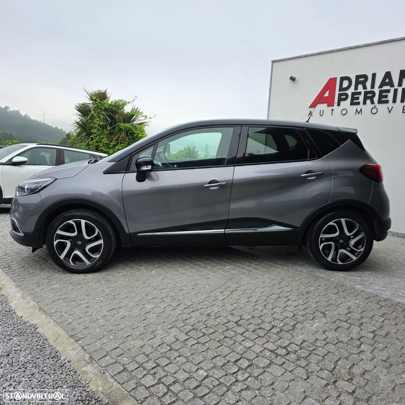 Renault Captur 0.9 TCE Exclusive - 11