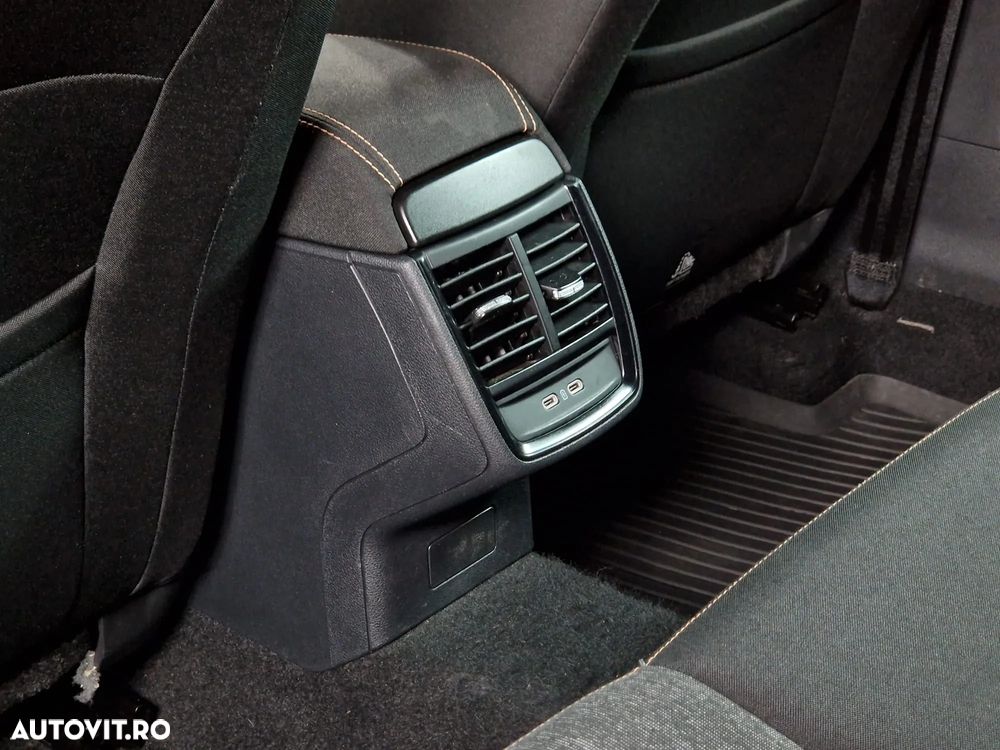 Skoda Kamiq 1.0 TSI DSG Style - 27
