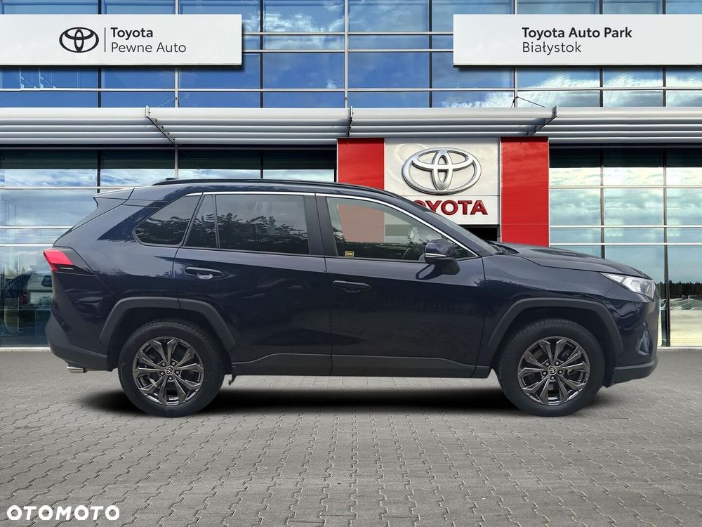 Toyota RAV4 - 6