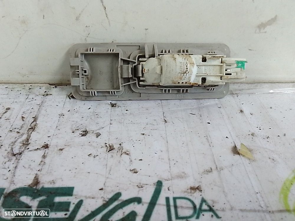 Luz De Tecto Esq / Plafonier  Peugeot 307 Sw Caixa/Combi (3E_, 3H_) - 2