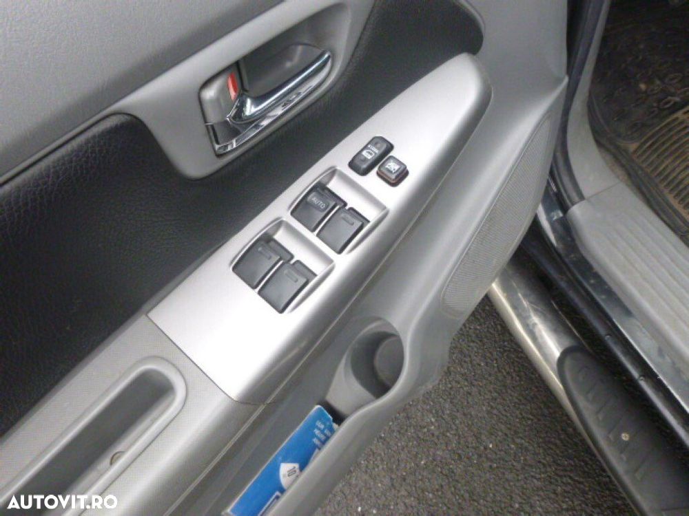 Toyota Hilux 4x4 Double Cab - 19