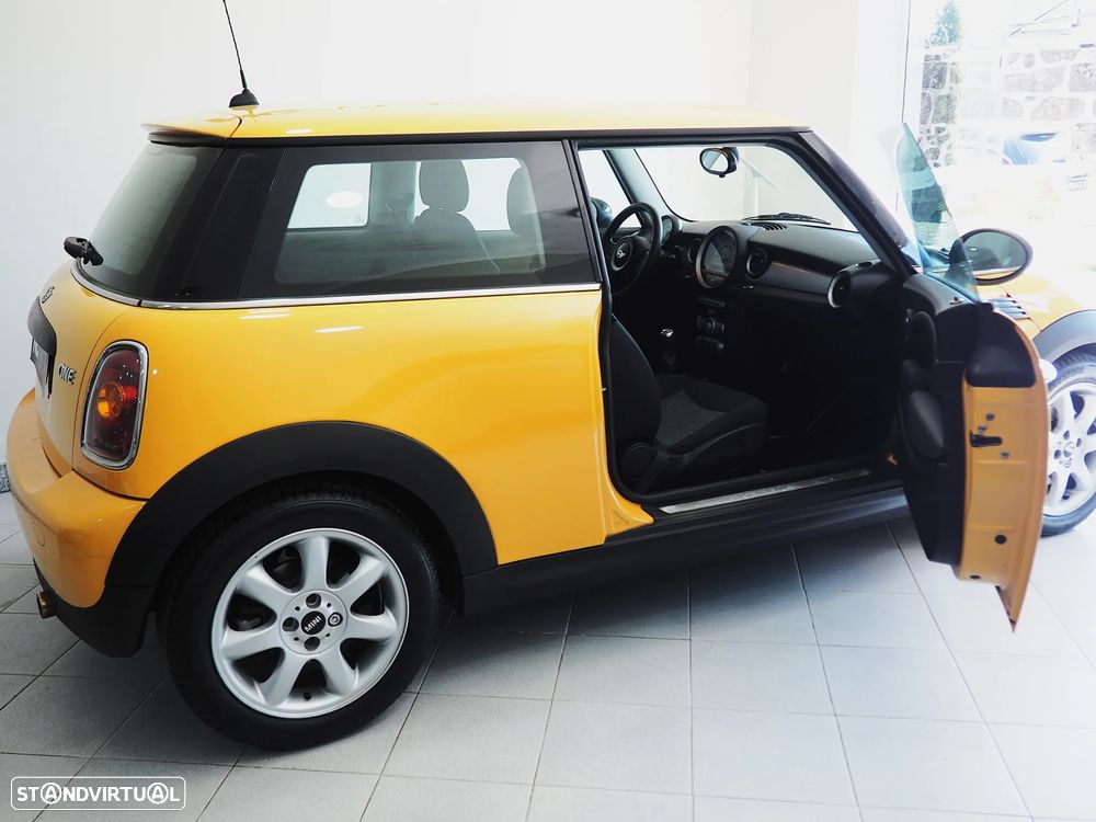 MINI 3 Portas One 1.4 - 6