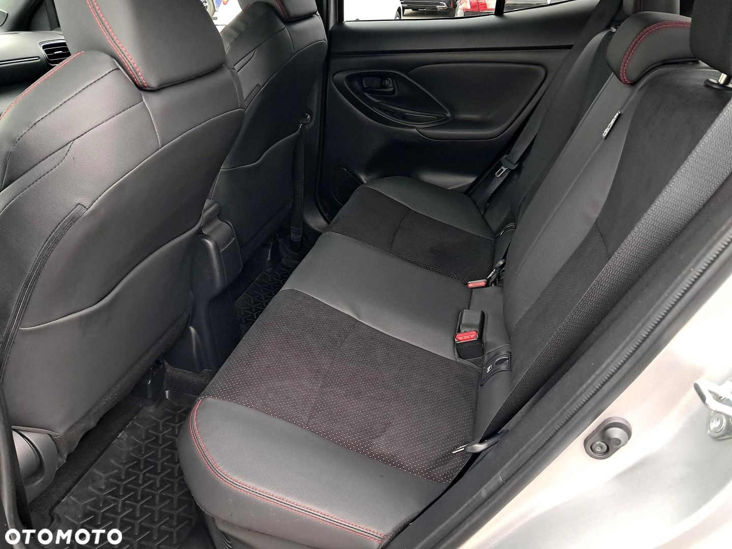 Toyota Yaris Cross - 13