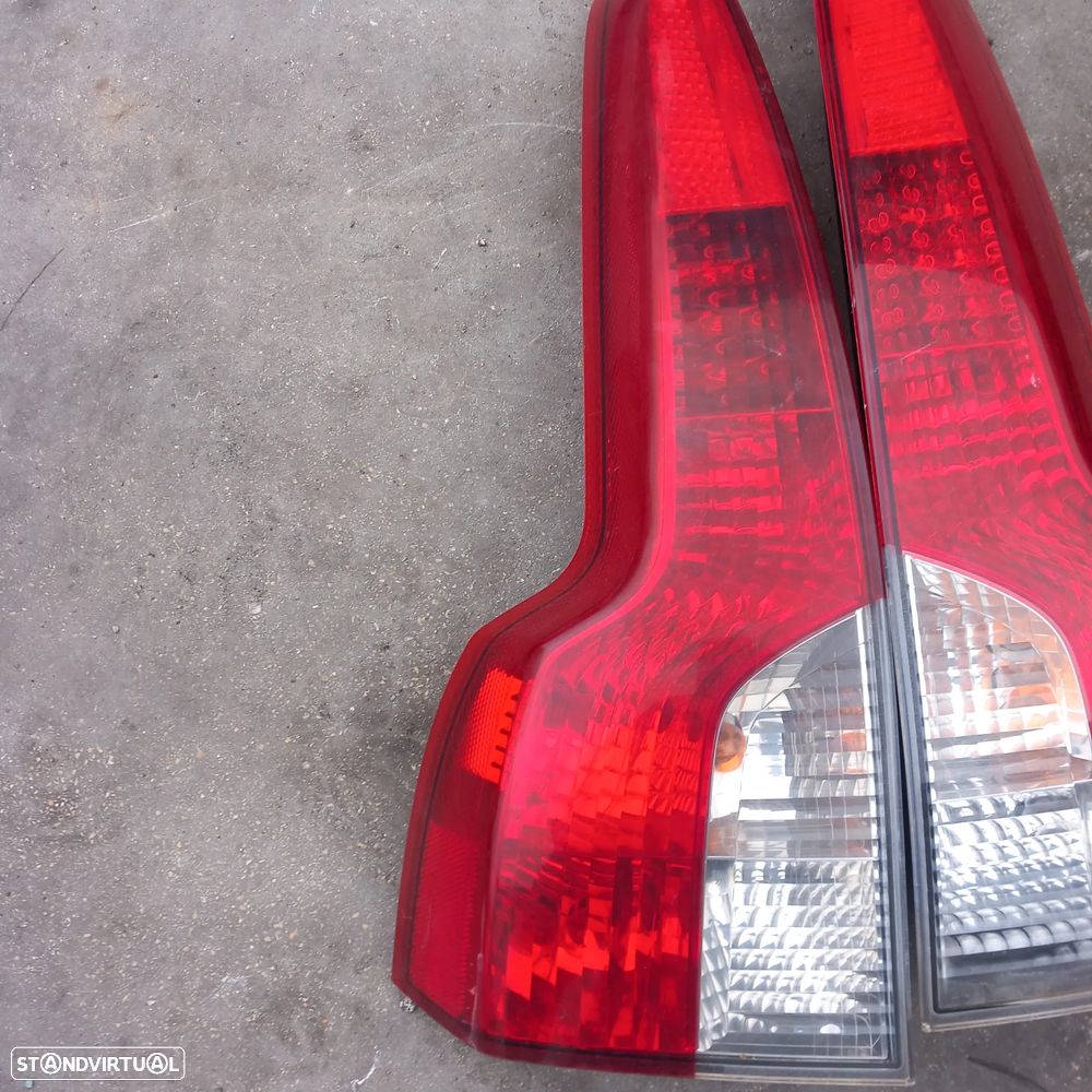 Farolins traseiros volvo v50 - 2