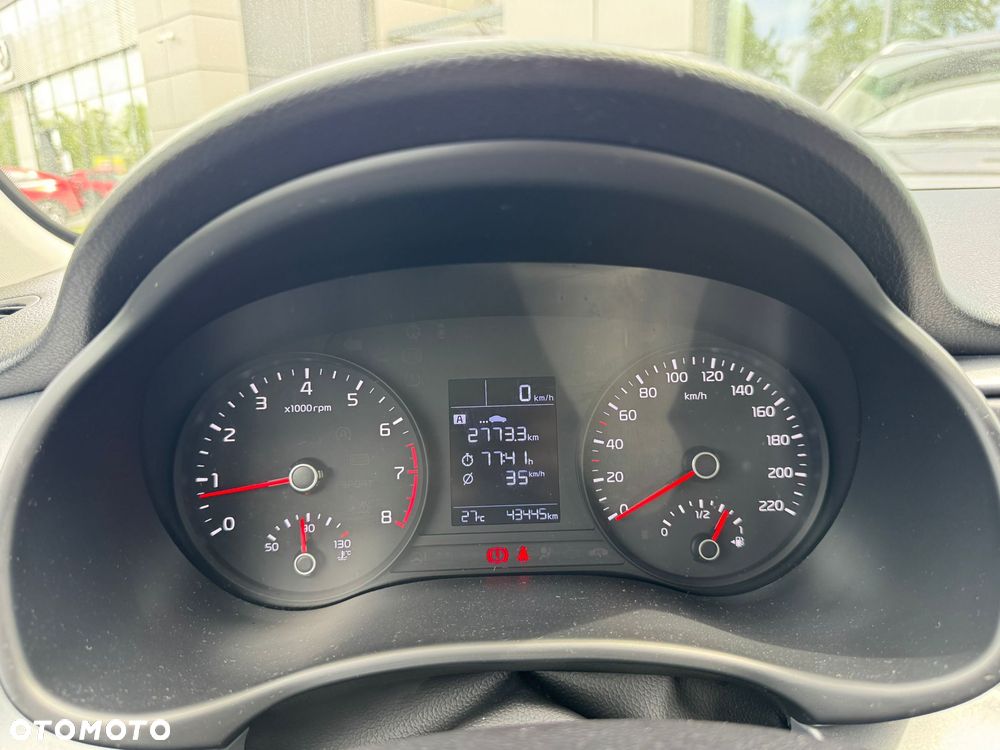 Kia Rio 1.2 M - 11