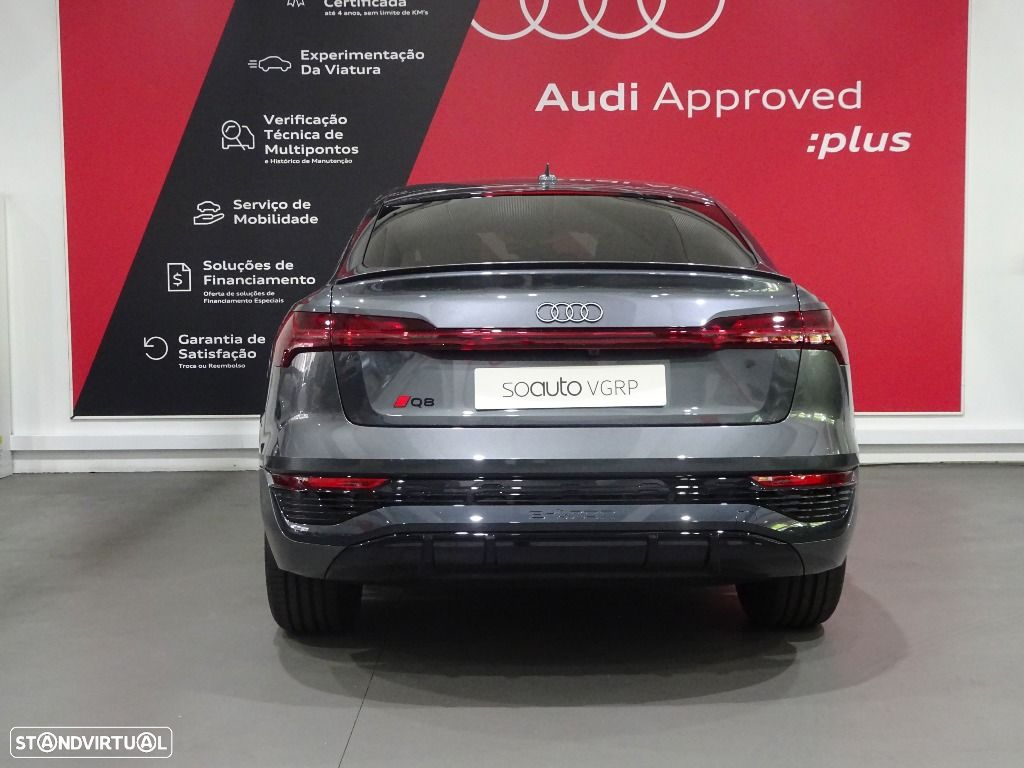 Audi Q8 e-Tron Sportback - 4