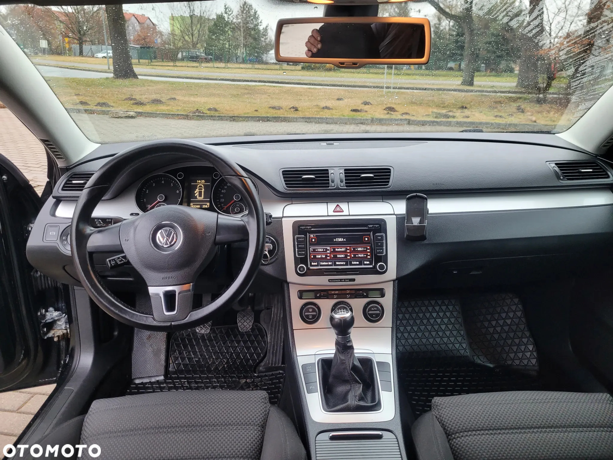 Volkswagen Passat Variant 1.8 TSI Sportline - 16