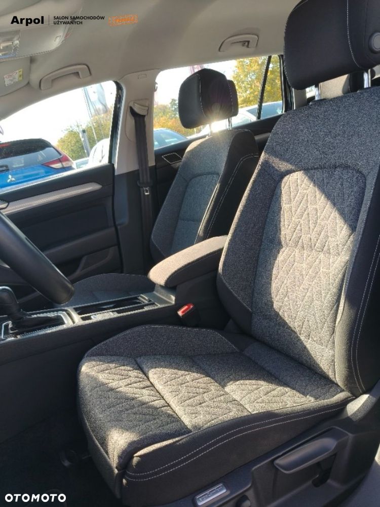 Volkswagen Passat - 10
