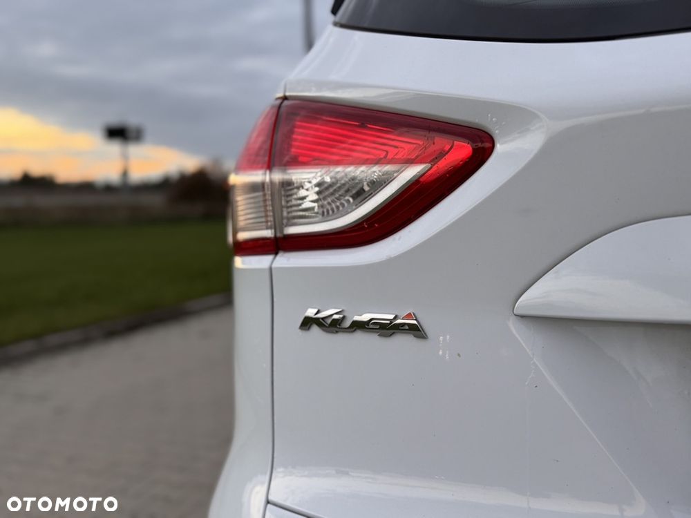 Ford Kuga 2.0 TDCi 2x4 Trend - 23