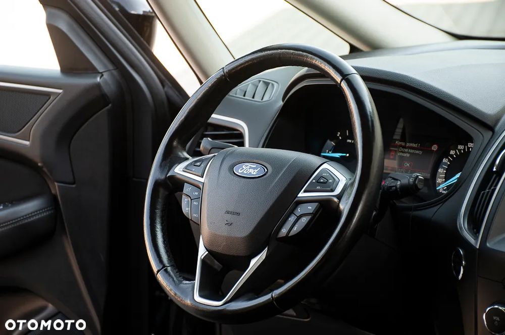 Ford S-Max - 22