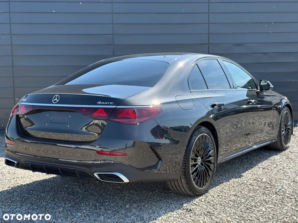 Mercedes-Benz Klasa E 200 mHEV 4-Matic AMG 9G-Tronic - 7