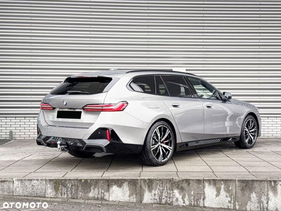 BMW Seria 5 520d xDrive mHEV M Sport - 4
