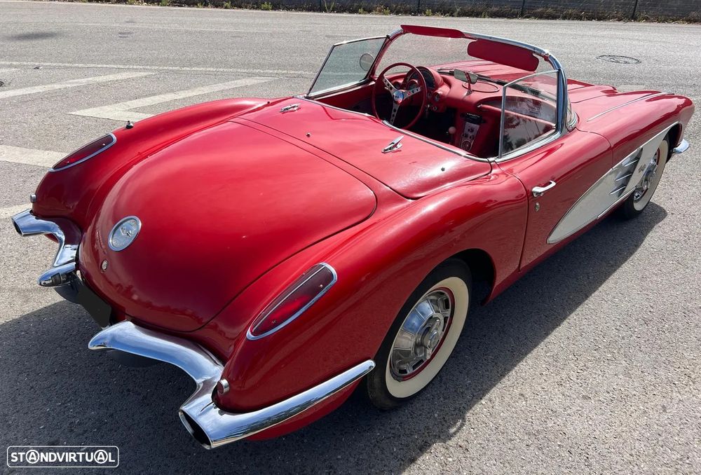 Chevrolet Corvette - 7